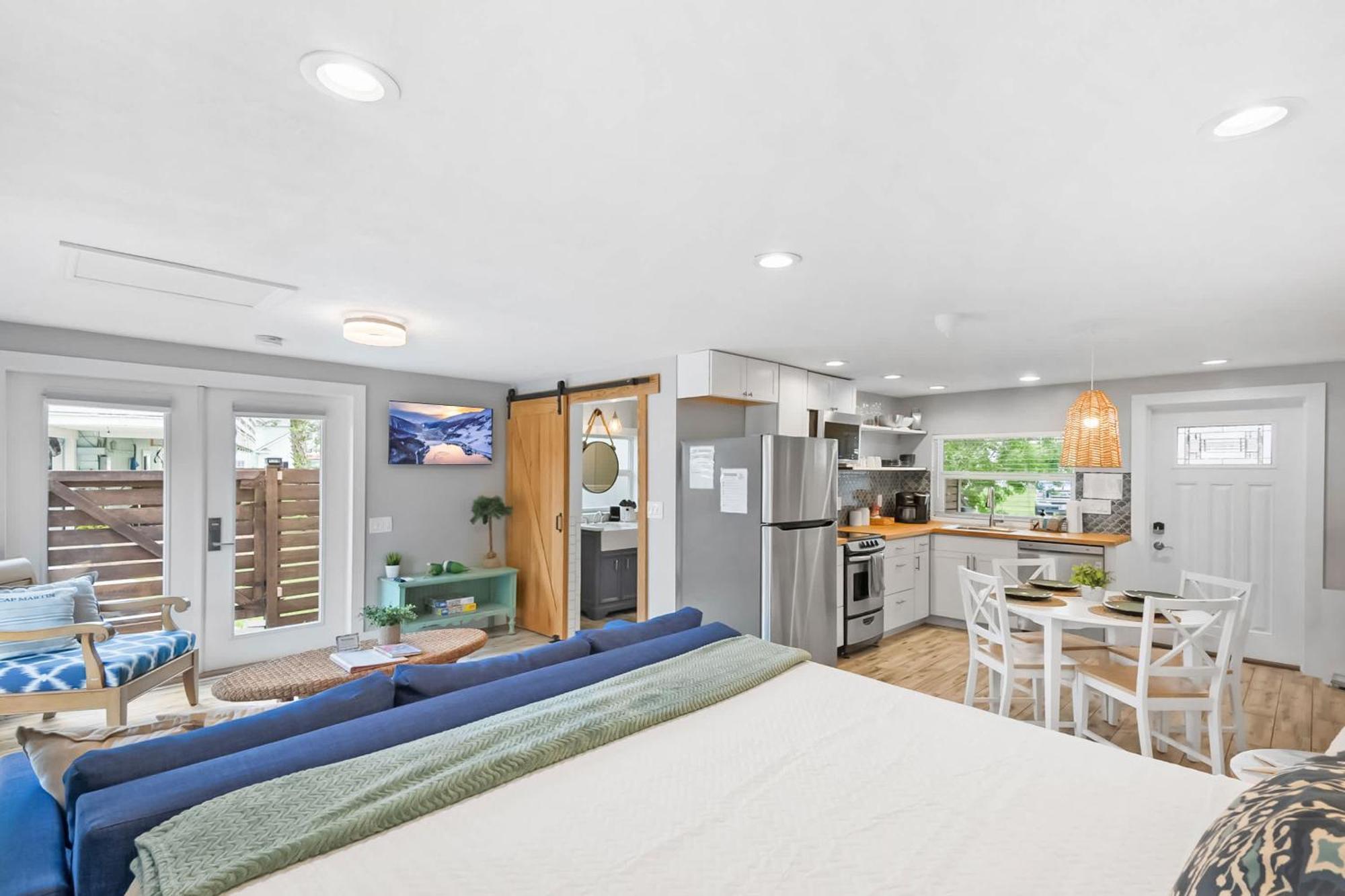 סיינט אגוסטין Coral Cottage, Stylish Studio Suite On Canal, Walkable To Beach, Private Parking מראה חיצוני תמונה