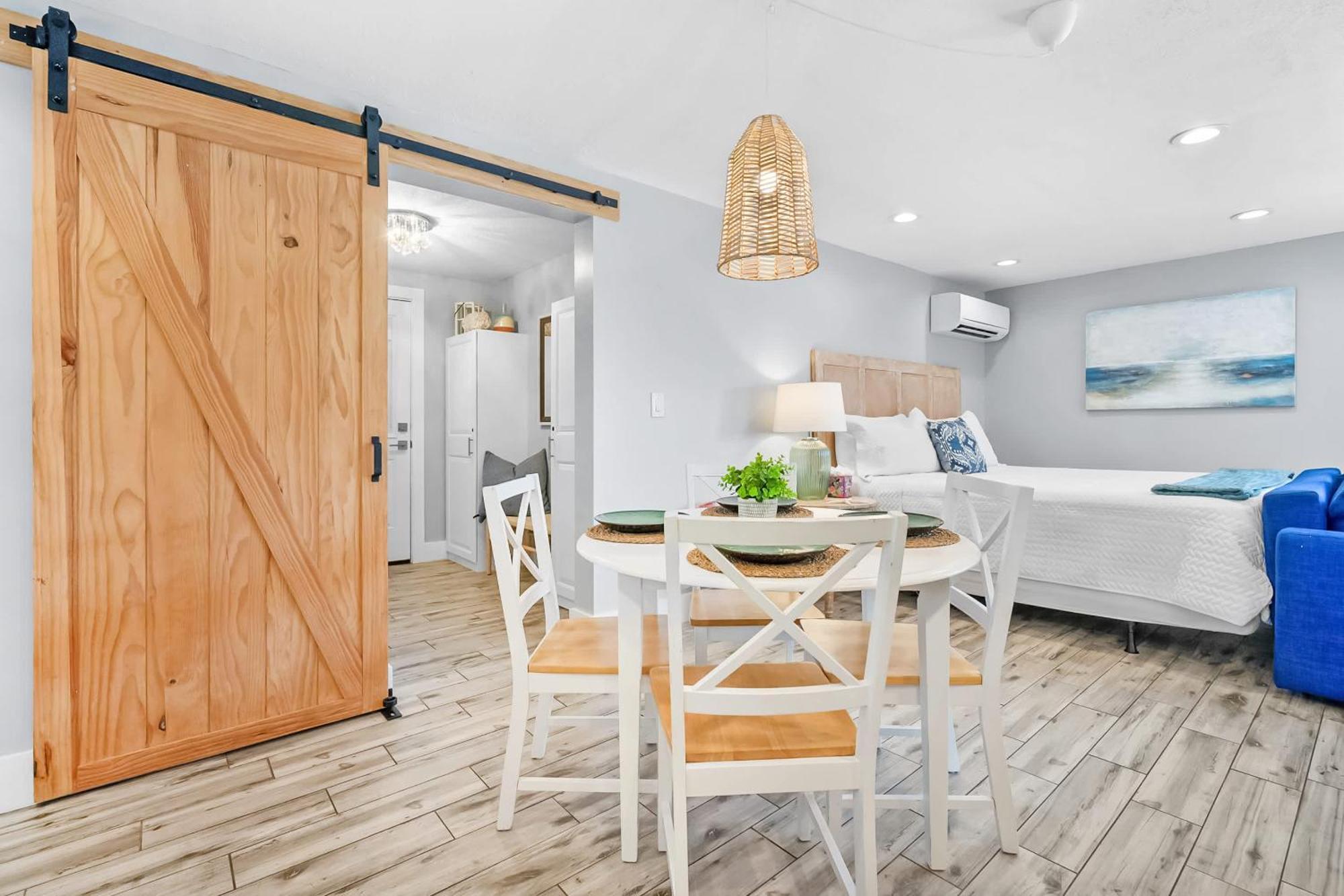 סיינט אגוסטין Coral Cottage, Stylish Studio Suite On Canal, Walkable To Beach, Private Parking מראה חיצוני תמונה